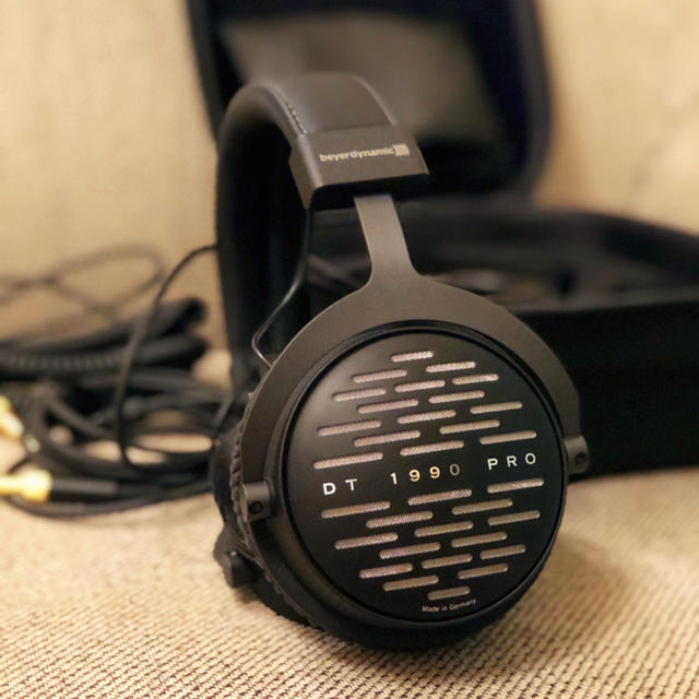 【極上のサウンド】beyerdynamic DT 1990 Pro スマホ/家電/カメラのオーディオ機器(ヘッドフォン/イヤフォン)の商品写真