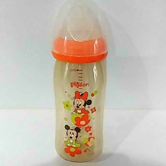 Pigeon ピジョン Disneyコラボ 哺乳瓶 ベビーミッキー ミニー 240mlの通販 By ウサギ S Shop ピジョンならラクマ