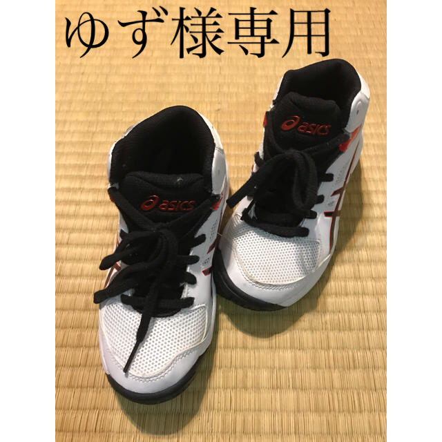 asics(アシックス)のasics TBF139 ダンクショット MB8 20cm  バスケットシューズ スポーツ/アウトドアのサッカー/フットサル(シューズ)の商品写真