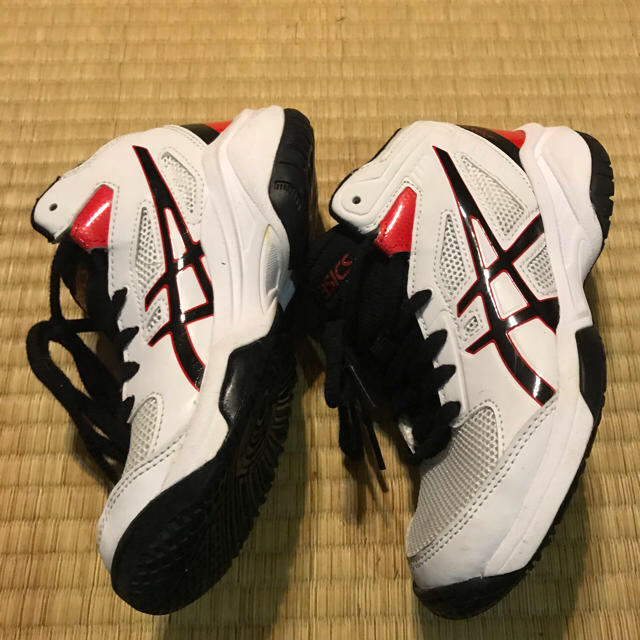 asics(アシックス)のasics TBF139 ダンクショット MB8 20cm  バスケットシューズ スポーツ/アウトドアのサッカー/フットサル(シューズ)の商品写真