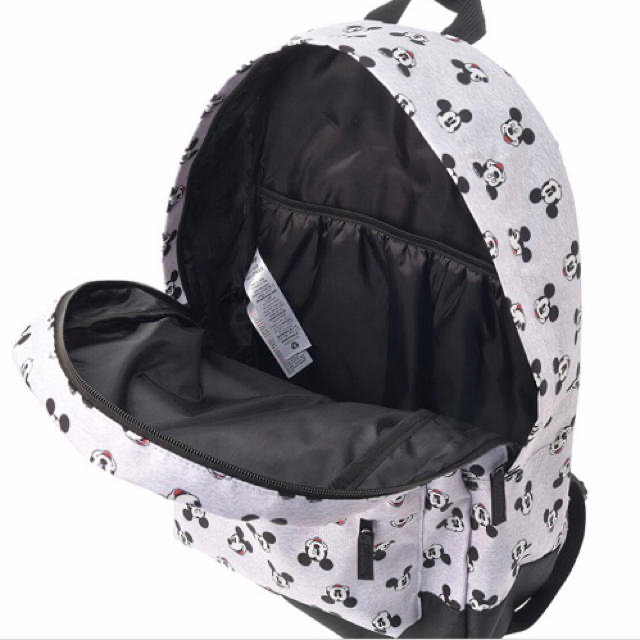 Disney - 【新品】ディズニーストア ⭐️ ミッキー フェイス Disney - 【新品】ディズニーストア ⭐️ ミッキー フェイス