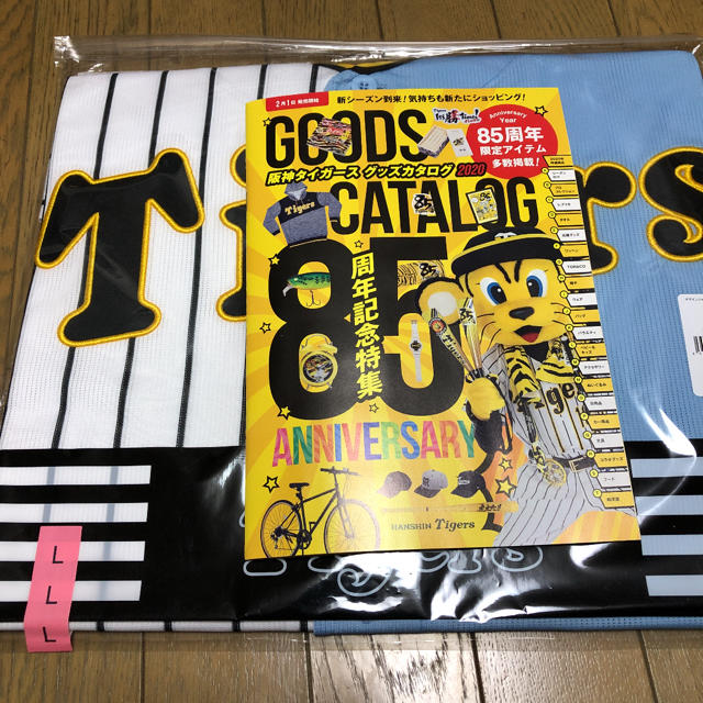 阪神タイガース アーバンリサーチコラボユニフォーム 阪神タイガース アーバンリサーチコラボユニフォーム