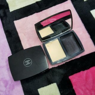 シャネル(CHANEL)のCHANEL♥ファンデ　10 BEIGE(ファンデーション)