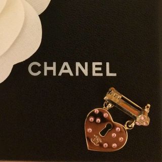 シャネル(CHANEL)のシャネル ブローチ(ブローチ/コサージュ)