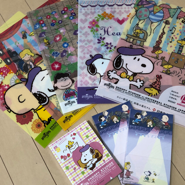 SNOOPY(スヌーピー)の☆yuu☆様  専用　スヌーピークリアファイル、文房具など エンタメ/ホビーのアニメグッズ(クリアファイル)の商品写真