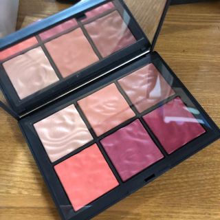 ナーズ(NARS)のナーズ限定品　nars エクスポーズド　チークパレット(チーク)