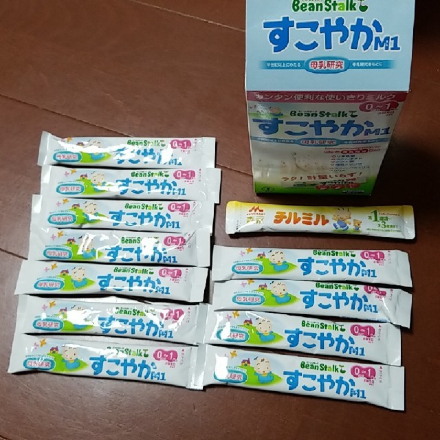 すこやかM1 チルミル  粉ミルク キッズ/ベビー/マタニティの授乳/お食事用品(その他)の商品写真