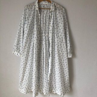 ネストローブ(nest Robe)の【美品】ネストローブ♡花柄前開きワンピ(ロングワンピース/マキシワンピース)