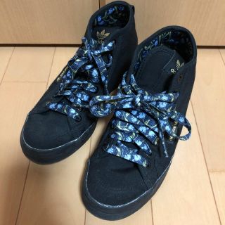 アディダス(adidas)のアディダス  オリジナルス　スニーカー　黒　23.5cm(スニーカー)