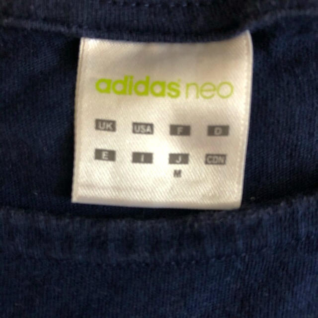 adidas(アディダス)のアディダス　変形ボーダー半袖TシャツMサイズ レディースのトップス(Tシャツ(半袖/袖なし))の商品写真