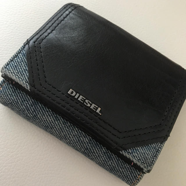 DIESEL(ディーゼル)のディーゼル　三つ折り財布 レディースのファッション小物(財布)の商品写真