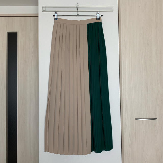 UNITED ARROWS(ユナイテッドアローズ)のH BEAUTY&YOUTH COLOR BLOCK PLEATED SKIRT レディースのスカート(ロングスカート)の商品写真