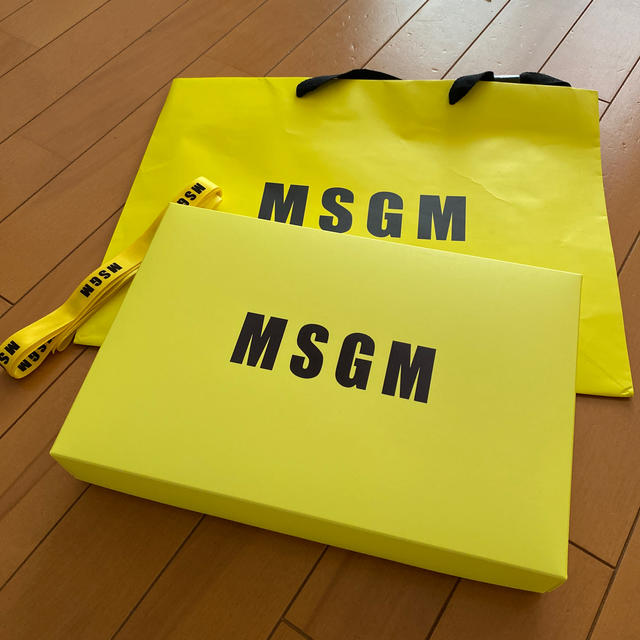 MSGM(エムエスジイエム)のMSGMショッパー★紙袋&箱&リボン レディースのバッグ(ショップ袋)の商品写真