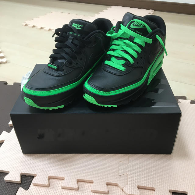 AIR MAX 90  UNDEFEATEDスニーカー
