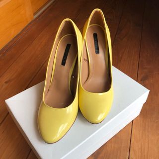 ザラ(ZARA)のZARA ハイヒールパンプス　イエロー　サイズ37(ハイヒール/パンプス)