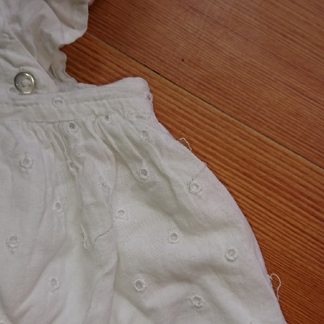 babyGAP(ベビーギャップ)のベビーギャップフリフリカットソー キッズ/ベビー/マタニティのベビー服(~85cm)(シャツ/カットソー)の商品写真