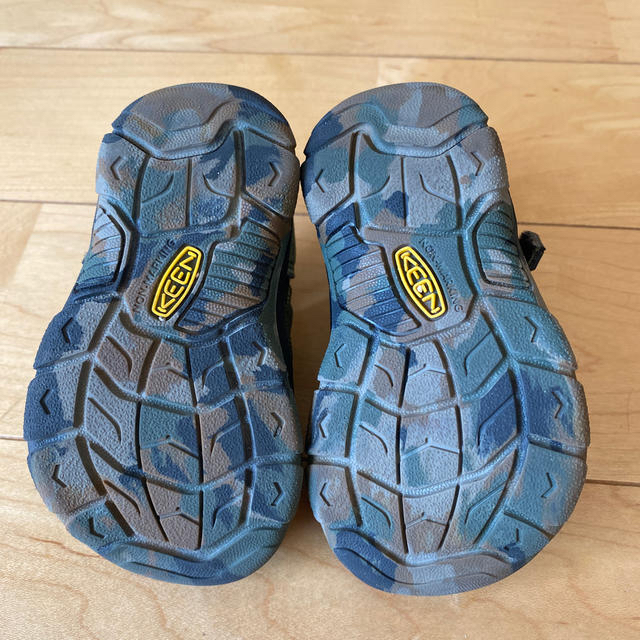 KEEN(キーン)のKEEN キッズサンダル キッズ/ベビー/マタニティのベビー靴/シューズ(~14cm)(サンダル)の商品写真