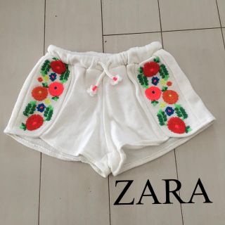 ザラ(ZARA)のZARA キッズ　ベビーガール　80 短パン　刺繍 ザラ 女の子 楽パン(パンツ)