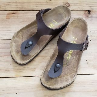 ビルケンシュトック(BIRKENSTOCK)のビルケンシュトック★ギゼ★ダークブラウン★35(サンダル)