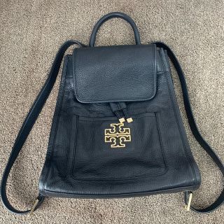 トリーバーチ(Tory Burch)のトリーバーチ リュック　カバン　ブラック　(リュック/バックパック)