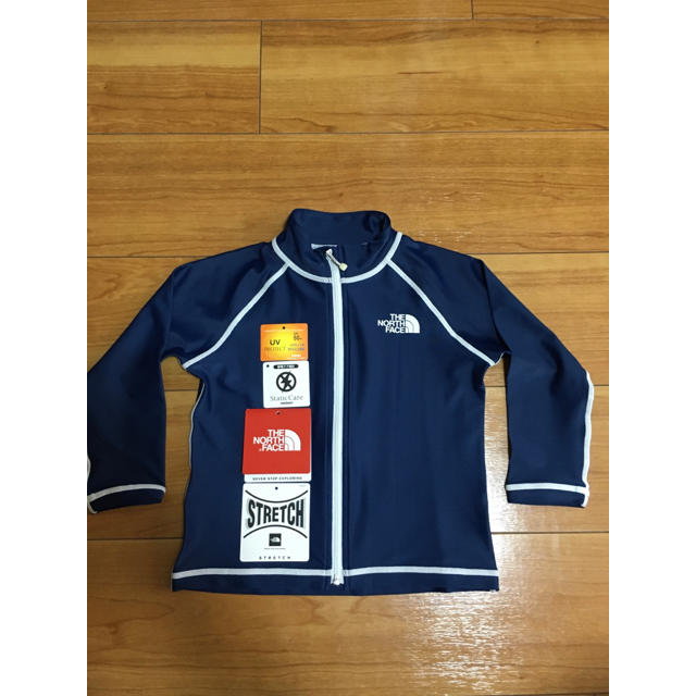 THE NORTH FACE(ザノースフェイス)のTHE NORTH FACE ザ ノースフェイス ラッシュガード 100 キッズ/ベビー/マタニティのキッズ服男の子用(90cm~)(水着)の商品写真