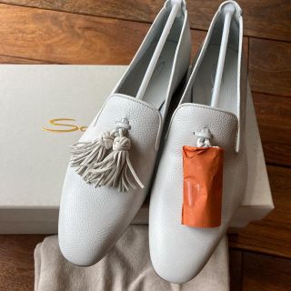 サントーニ(Santoni)のstop様専用新品 santoniタッセル付きローファー フラットシューズ 36(ローファー/革靴)