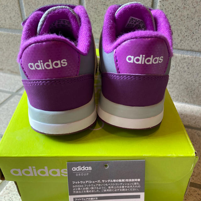 adidas(アディダス)の新品　未使用　アディダス　adidas 子供用　15cm キッズ/ベビー/マタニティのキッズ靴/シューズ(15cm~)(ブーツ)の商品写真