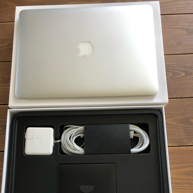 完動品！MacBook Air(2017) 1.8GHz/8GB/128GB