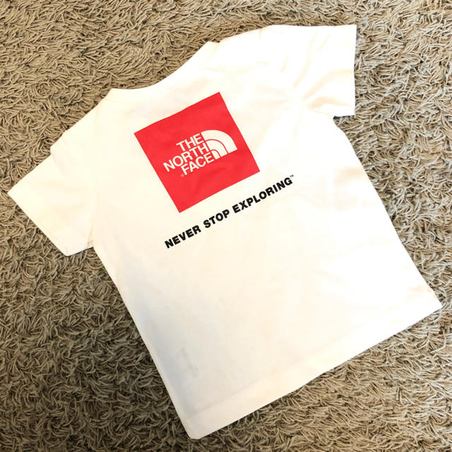 THE NORTH FACE(ザノースフェイス)の♡新品タグ付♡THE NORTH FACE ノースフェイス　ロゴTシャツ キッズ/ベビー/マタニティのベビー服(~85cm)(Ｔシャツ)の商品写真