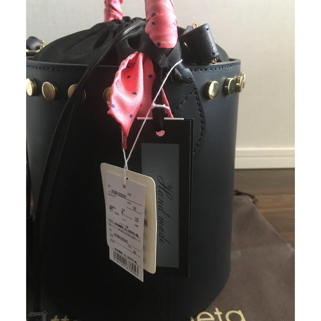 新品！　ペレッテリアべネタ　シルクスカーフハンドルバケツ型バッグ　ショルダー レディースのバッグ(ショルダーバッグ)の商品写真