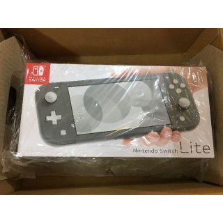 ニンテンドウ(任天堂)のNintendo Switch Lite 任天堂 スイッチライト(携帯用ゲーム機本体)
