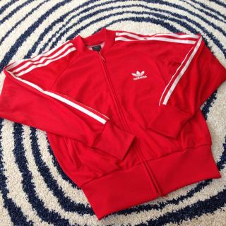 アディダス(adidas)のadidasジャージ♡(ノーカラージャケット)