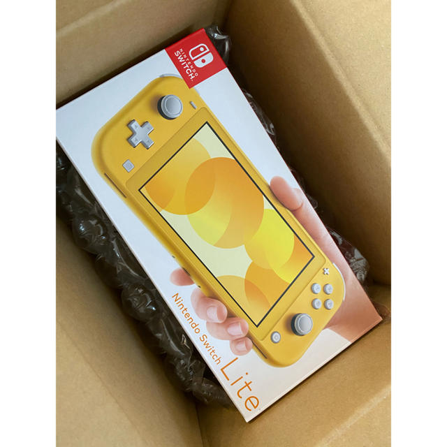 エンタメ/ホビーニンテンドースイッチライト、イエロー、新品、SwitchLITE