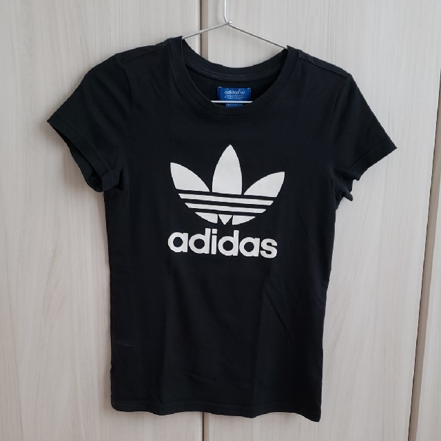 adidas(アディダス)のアディダス　Tシャツ レディースのトップス(Tシャツ(半袖/袖なし))の商品写真