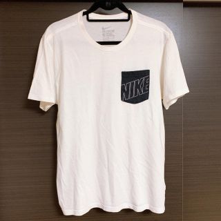 ナイキ(NIKE)のNIKE ナイキ 白 XLサイズ(Tシャツ/カットソー(半袖/袖なし))