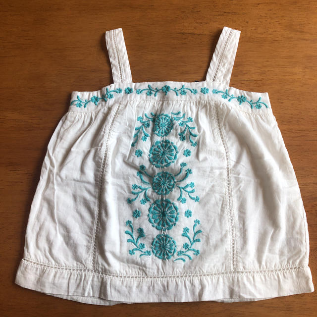 babyGAP(ベビーギャップ)の100 babyGAP タンクトップ　チュニック   刺繍 キッズ/ベビー/マタニティのキッズ服女の子用(90cm~)(Tシャツ/カットソー)の商品写真