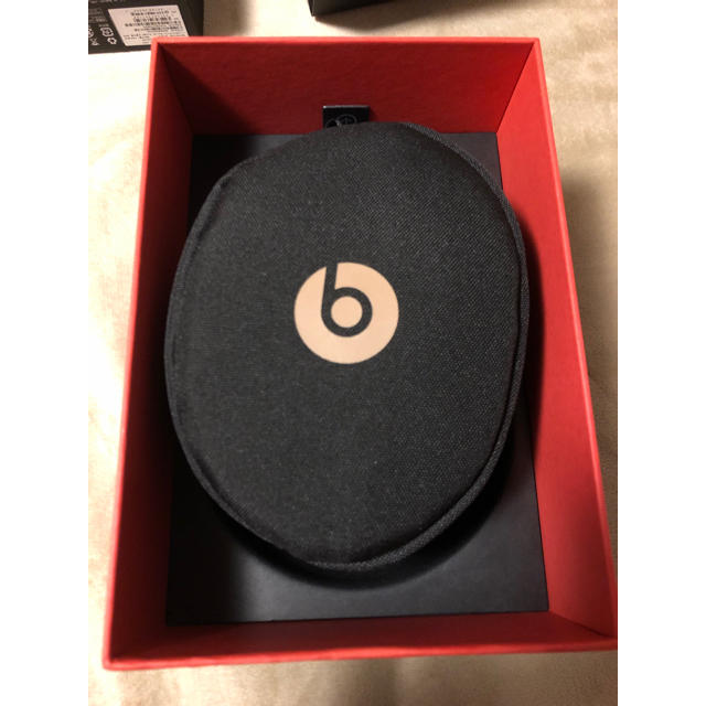 Beats by Dr Dre(ビーツバイドクタードレ)のBeats by Dr Dre SOLO3 WIRELESS ゴールド スマホ/家電/カメラのオーディオ機器(ヘッドフォン/イヤフォン)の商品写真