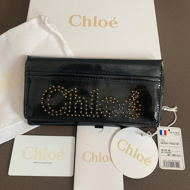 Chloeのエナメル長財布