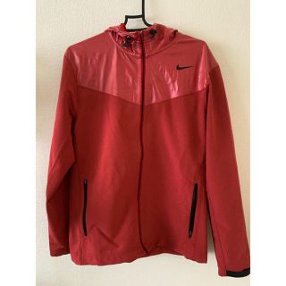 ナイキ(NIKE)の専用(マウンテンパーカー)