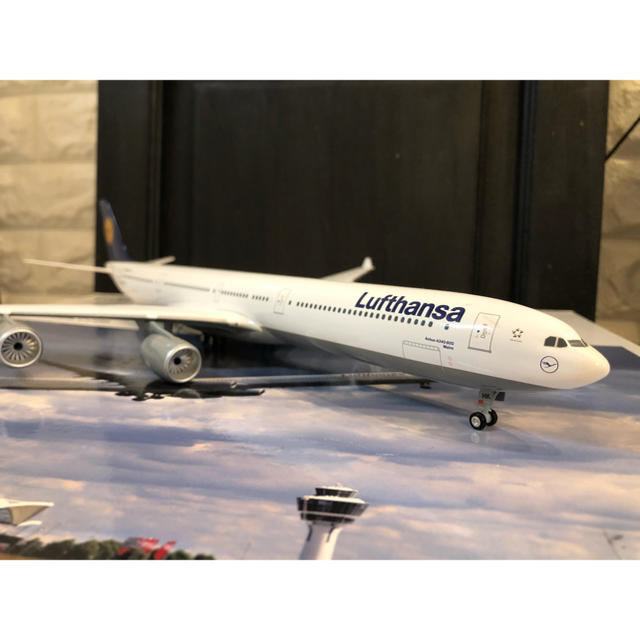 1/200 herpa A340-600 ルフトハンザ航空　模型 エンタメ/ホビーのテーブルゲーム/ホビー(航空機)の商品写真