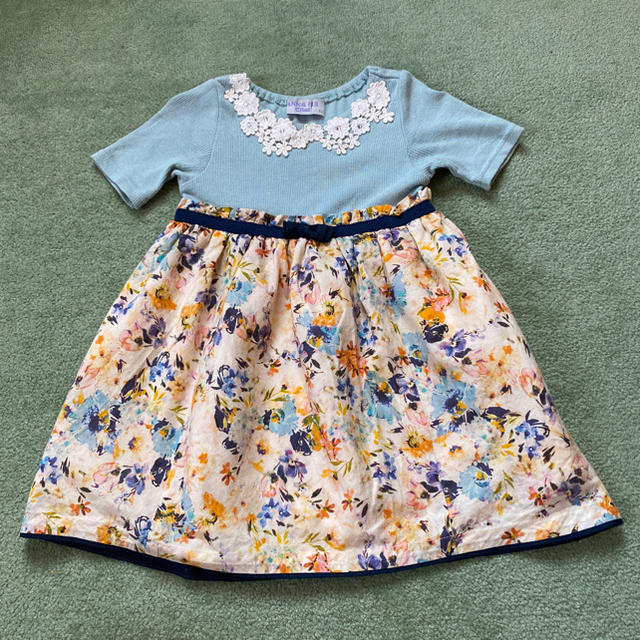 ANNA SUI mini(アナスイミニ)のアナスイミニ　ワンピース　90 キッズ/ベビー/マタニティのキッズ服女の子用(90cm~)(ワンピース)の商品写真