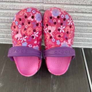 クロックス(crocs)のクロックス　✳︎花柄サンダル✳︎(サンダル)