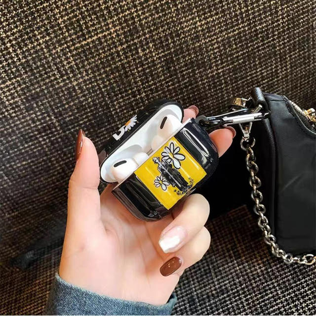 Peaceminusone G Dragon ジヨン雛菊AirPods ケースの通販 by Peaceminusone G Dragon ジヨン雛菊AirPods ケースの通販 by