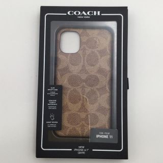 コーチ(COACH)の新品未使用　COACH コーチ　iPhone 11 スマホケース　茶系(iPhoneケース)