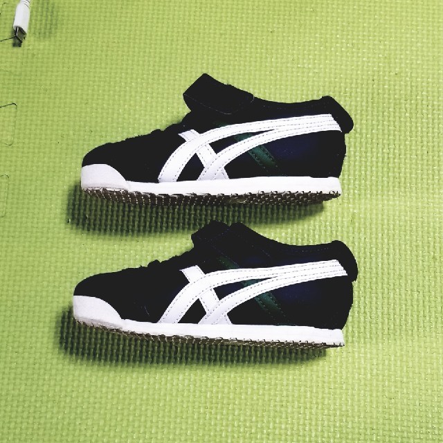 Onitsuka Tiger(オニツカタイガー)のshiio 様専用　オニツカタイガー　スニーカー14.5センチ キッズ/ベビー/マタニティのベビー靴/シューズ(~14cm)(スニーカー)の商品写真