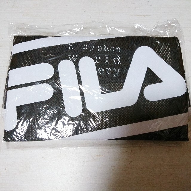 E hyphen world gallery(イーハイフンワールドギャラリー)のイーハイフン×FILA メッシュトート レディースのバッグ(トートバッグ)の商品写真