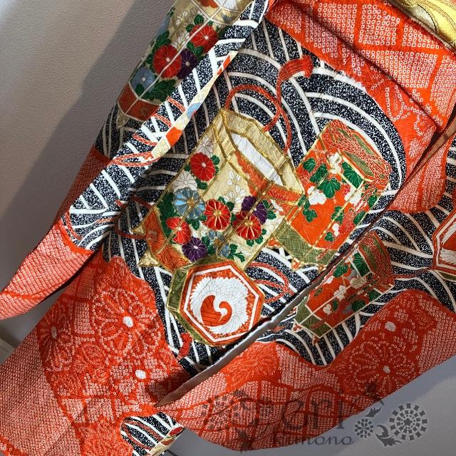 アンティーク!長襦袢付き♡】総絞り!オレンジの金駒刺繍の振袖 アンティーク!長襦袢付き♡】総絞り!オレンジの金駒刺繍の振袖