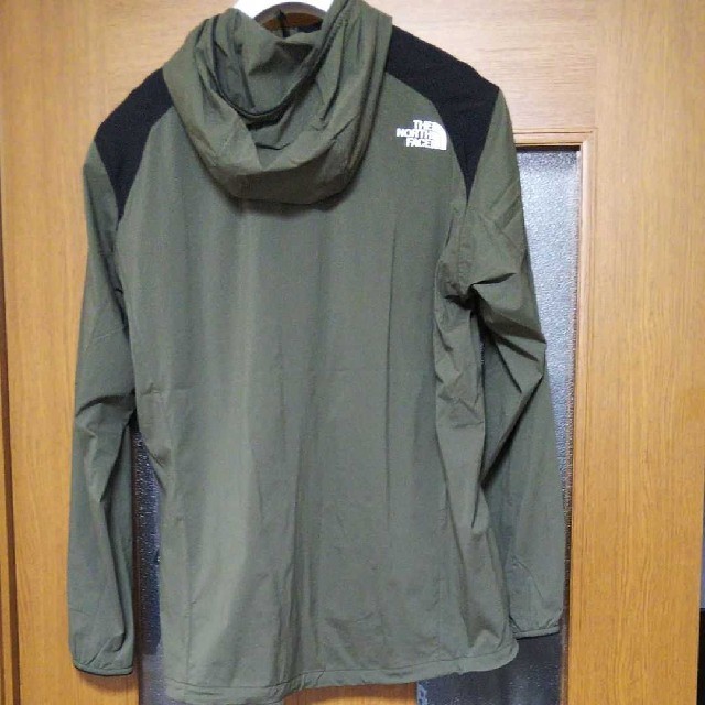 THE NORTH FACE(ザノースフェイス)の本日送料込♥️THE NORTH FACE♥️ナイロンジャケット♥️ニュートーブ メンズのジャケット/アウター(ナイロンジャケット)の商品写真