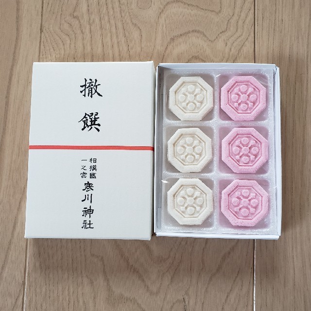 寒川神社　落雁 食品/飲料/酒の食品(菓子/デザート)の商品写真