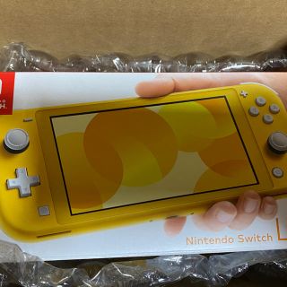 ニンテンドースイッチ(Nintendo Switch)のNintendo Switch Lite イエロー　(家庭用ゲーム機本体)